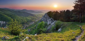 empire capathain mountains